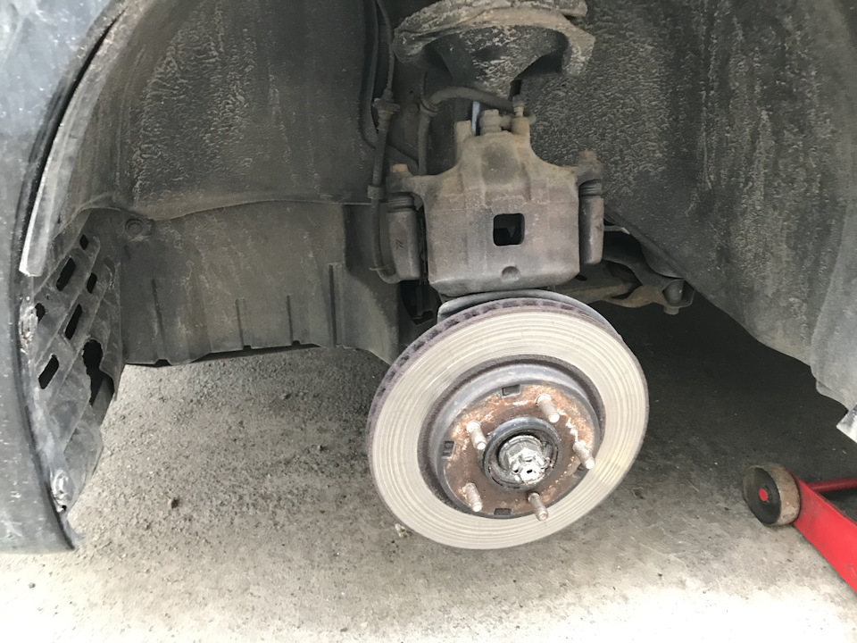 Передні 4-х поршневі гальма BREMBO 4