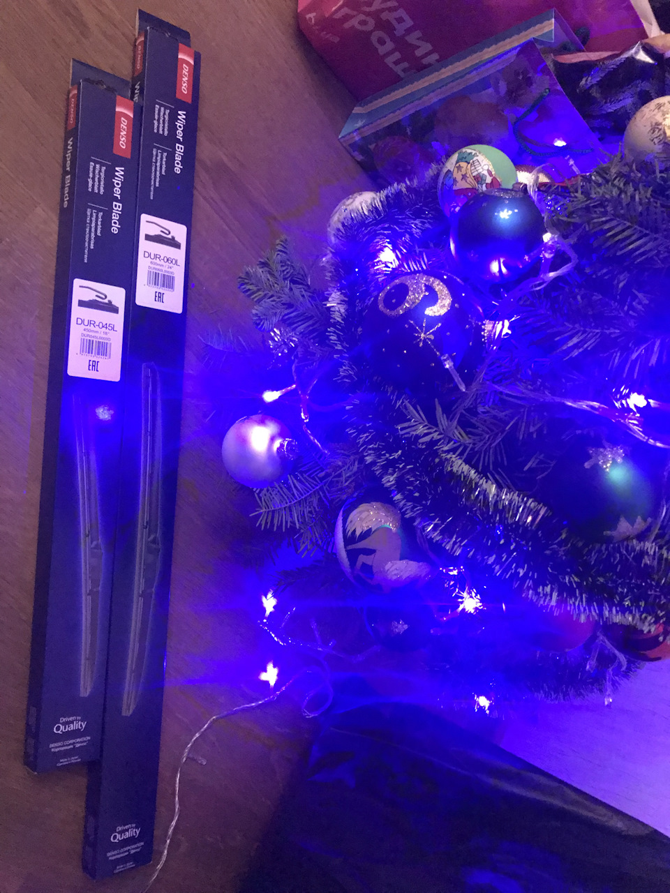 Всіх з наступаючим Новим Роком 🎄🎄🎄 та подарунок Denso щітки)) 3