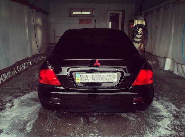 приклеїти дупу =D 4