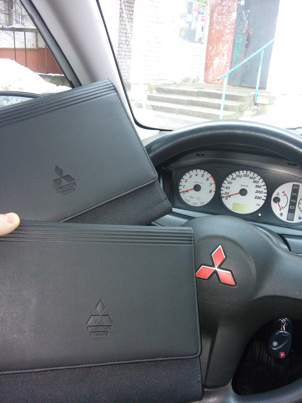 ✠ 43 ✠ Оригінальна папка Mitsubishi ✠ 1