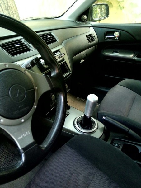 Aluminium shift knob. 2