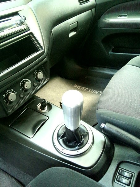 Aluminium shift knob. 4