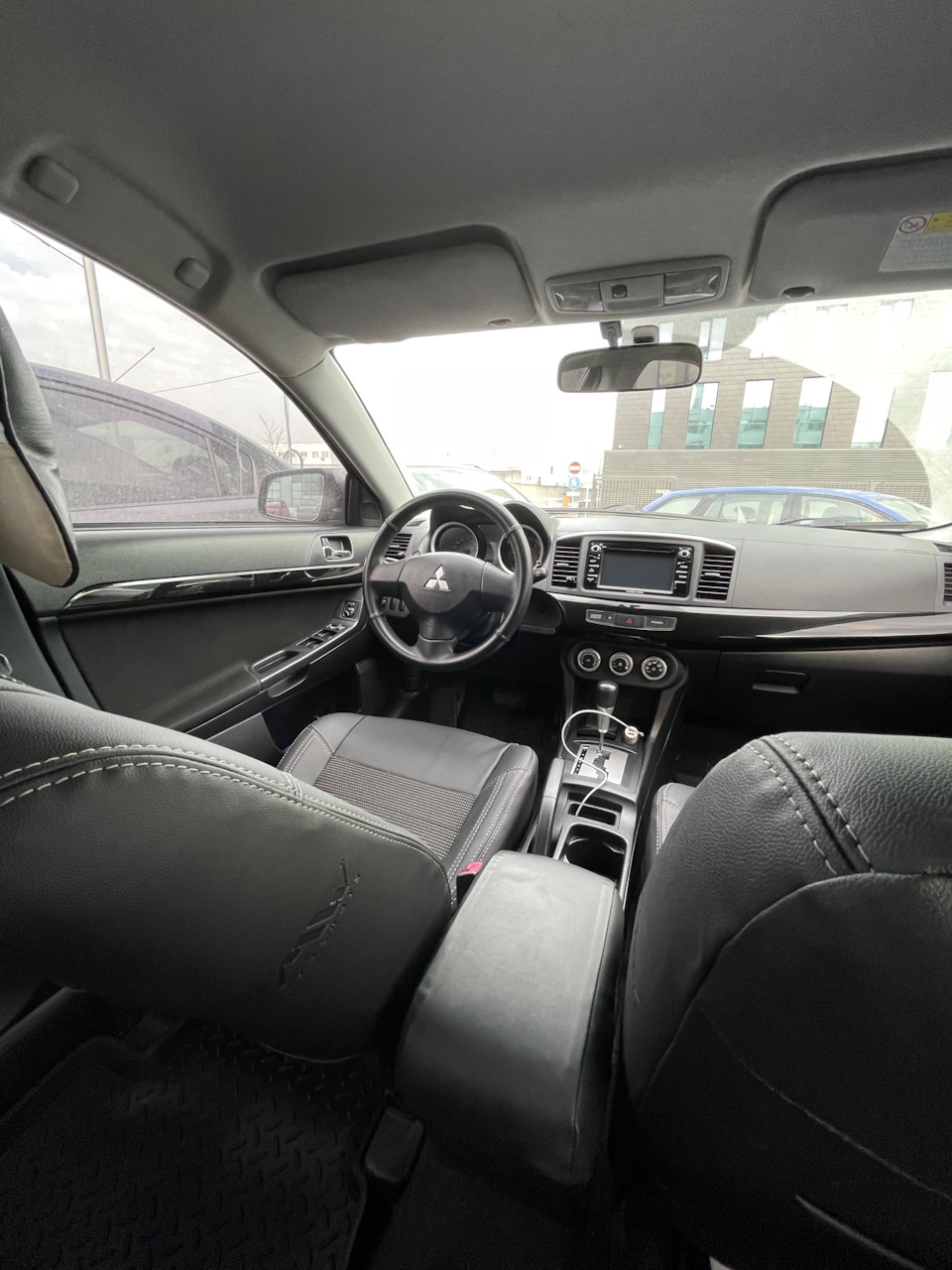 Чохли на Lancer X 3