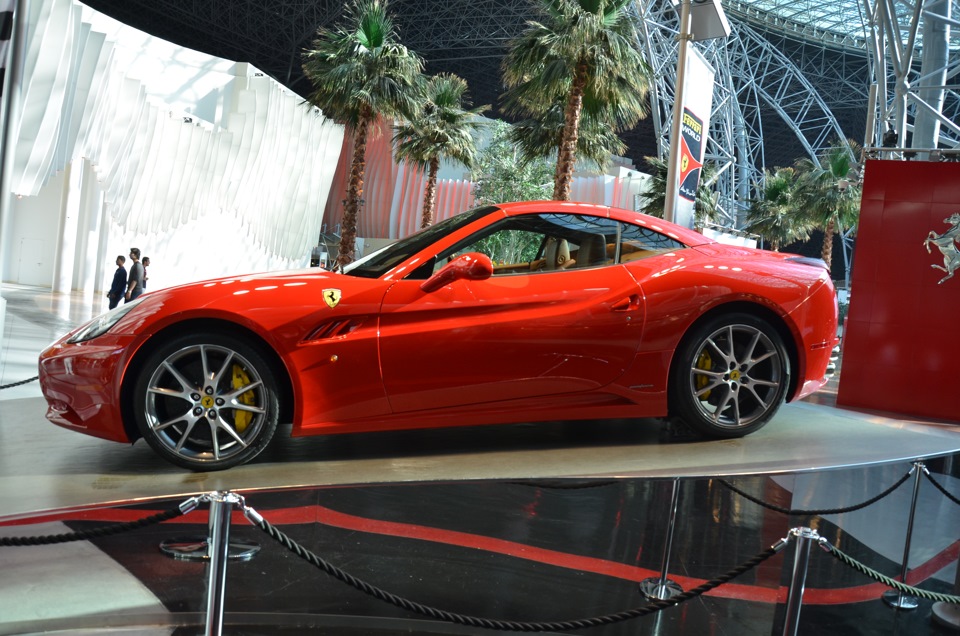 Музей Ferrari в Дубае Часть 1 3