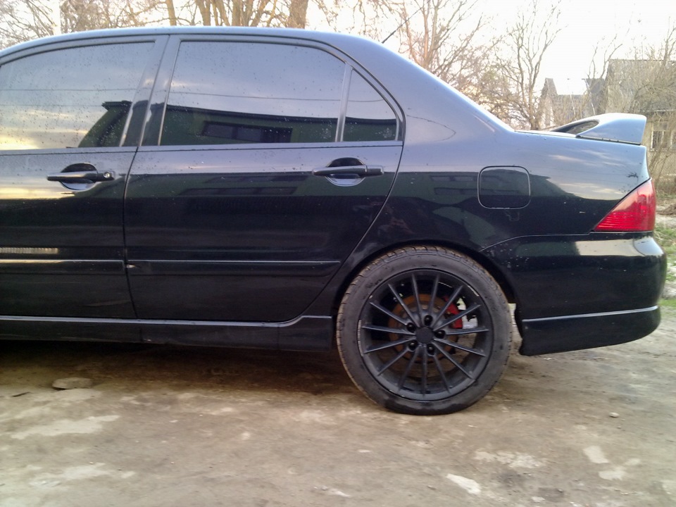TOORA R17 2