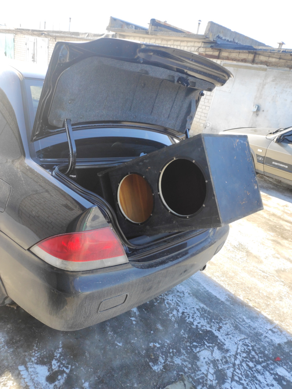Автозапуск звуку, сабвуфер 1