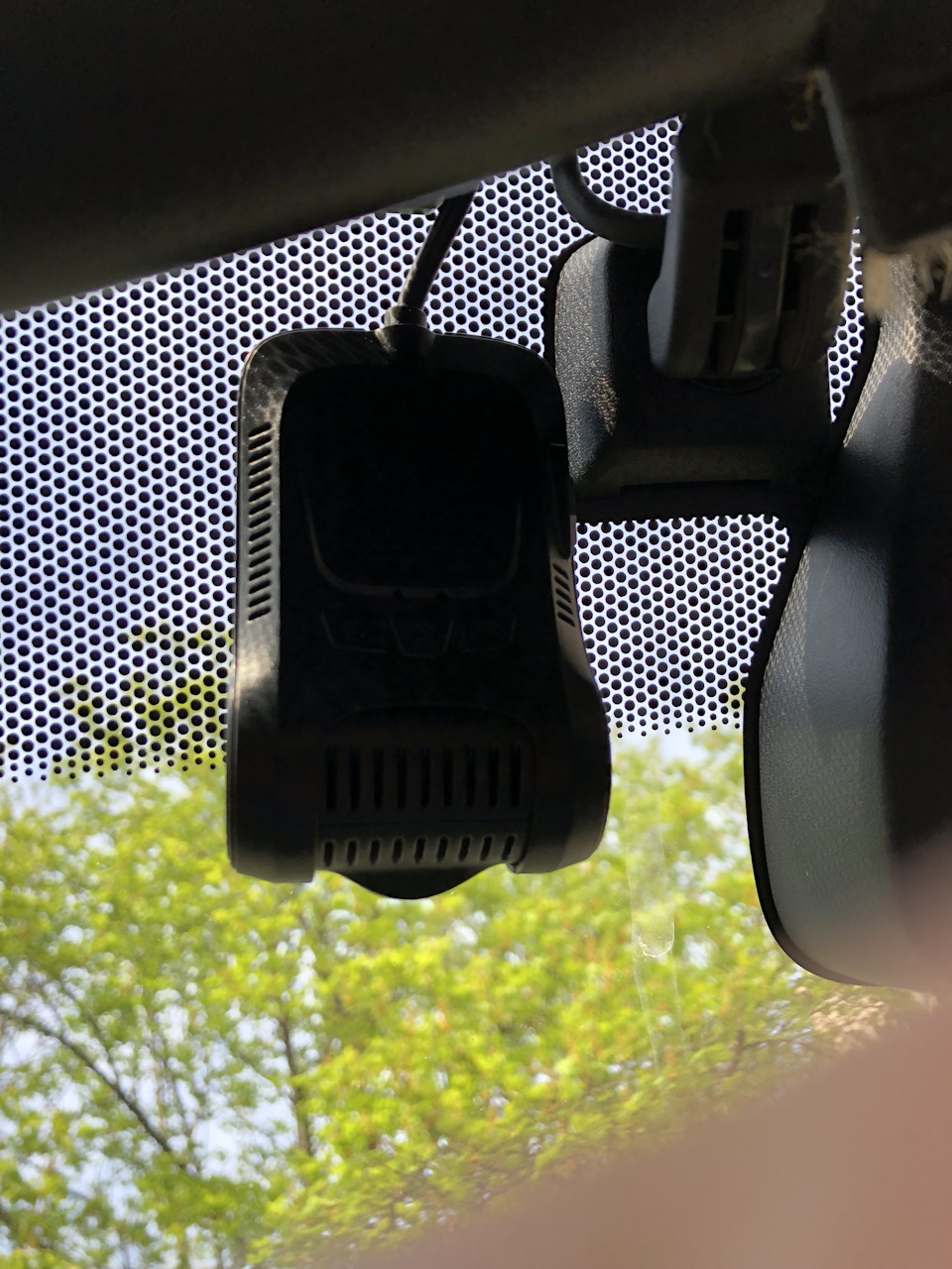 Приховане встановлення реєстратора LeadEdge H245 Dash Cam на Lancer X 1
