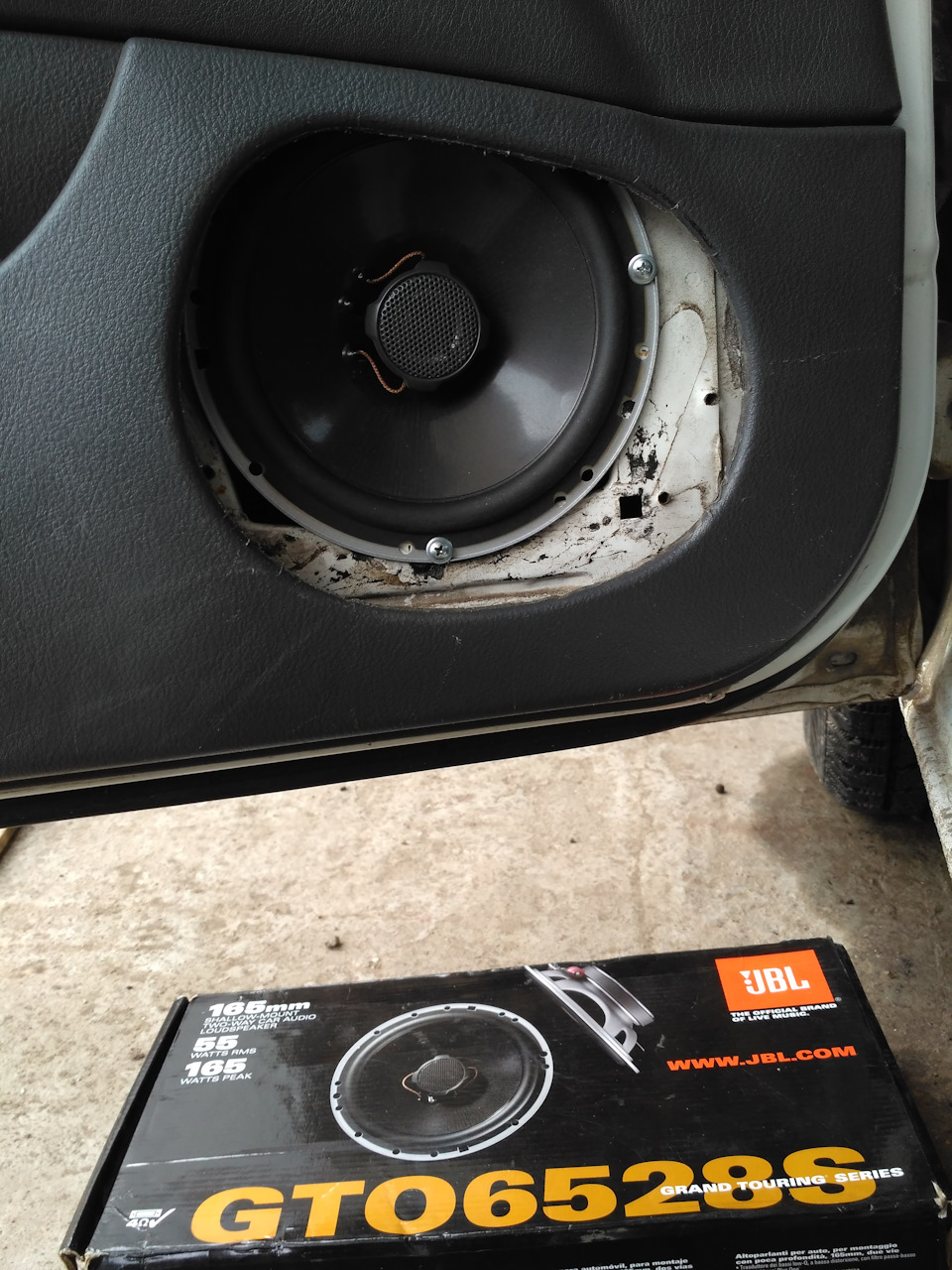 Alpine cde 126bt - акустика JBL 5