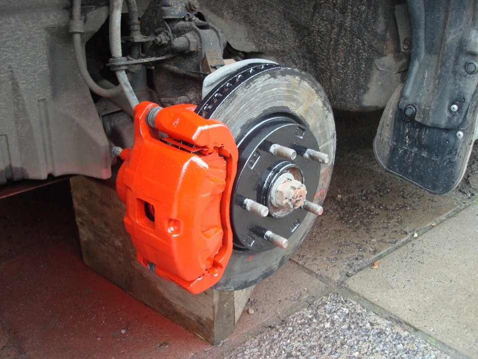 Супорт, фарбування під brembo. 5