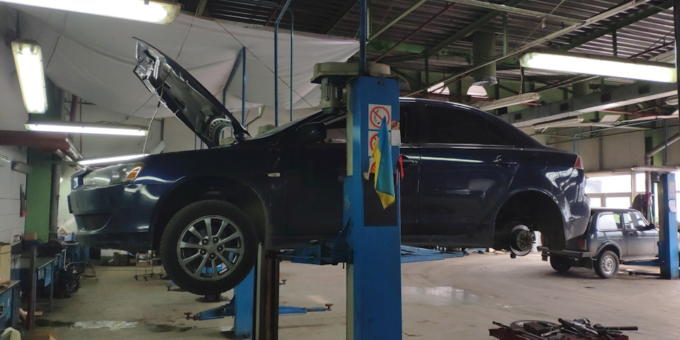 Задній стабілізатор на рестайл Lancer X 1