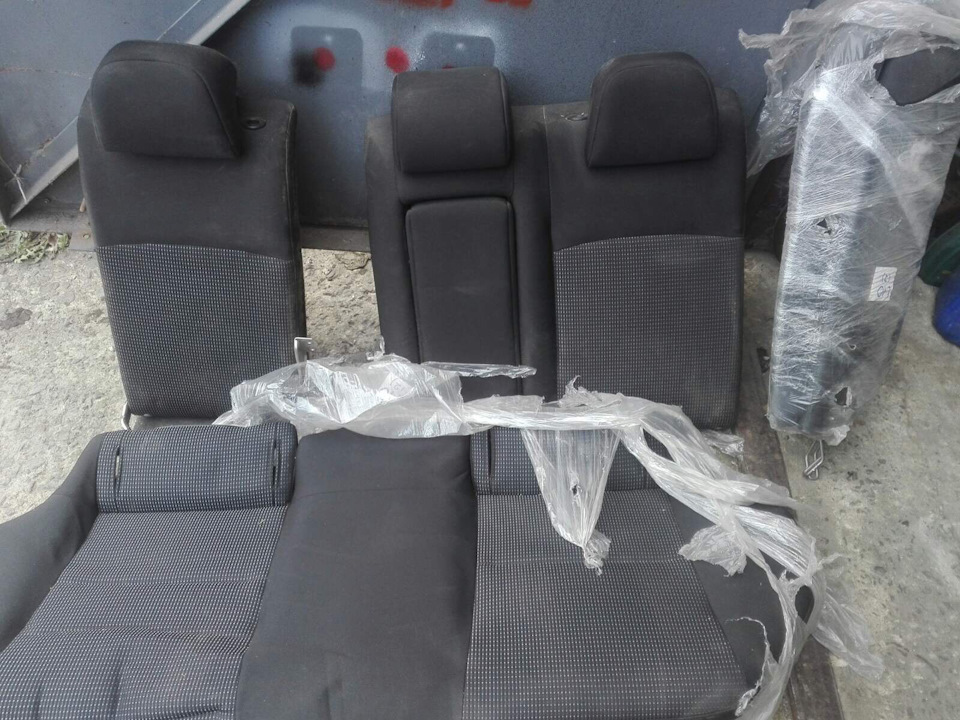 Спинка дивана от lancer X в lancer IX 3