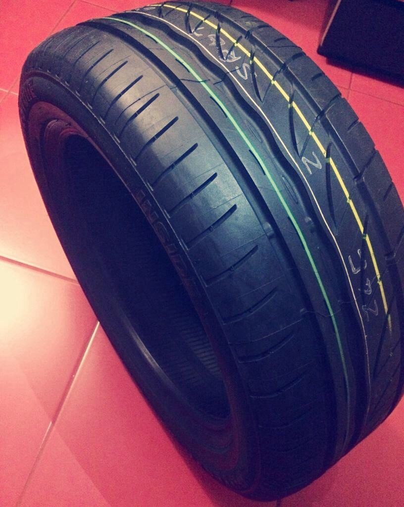Brigestoune Potenza Adrenaline RE002 5