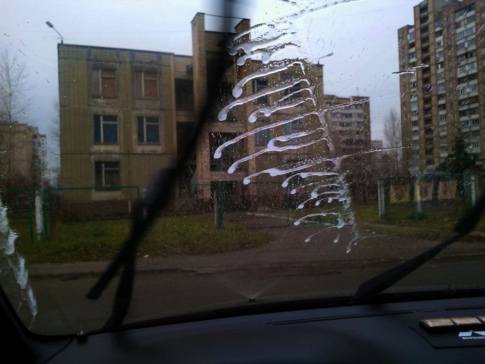 Віялові форсунки омивача лобового скла і заглушка в підкрилок 4