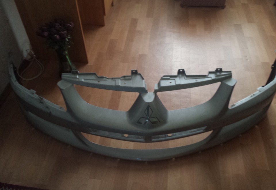 Бампер EVO VIII 4