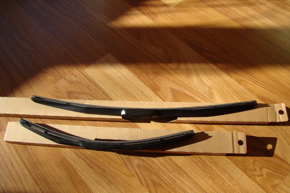 Двірники (щітки склоочисника) DENSO Hybrid Wiper Blade 4