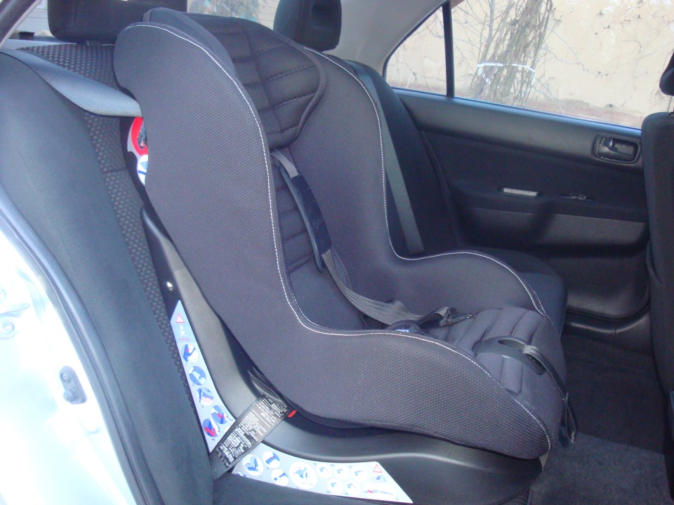 Крісло для VIP-пасажира (CHICCO Xpace Isofix). 2