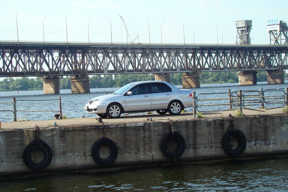 Кілька кадрів на тлі мосту або що ріднить Дніпропетровськ та Париж... 3