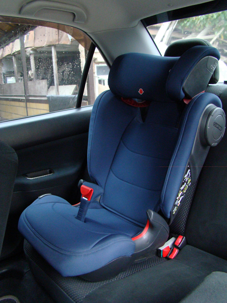 Нове крісло для VIP пасажира (BRITAX ROMER KIDFIX III M). 4
