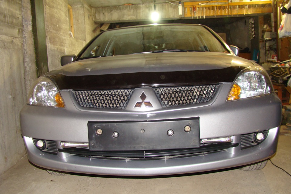Підкладка під номерний знак від SKODA 4