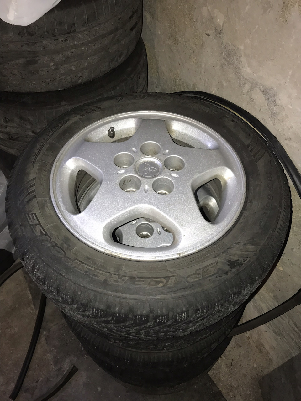Баріго Піст продам диски R15 5*114/3 Enkei 1