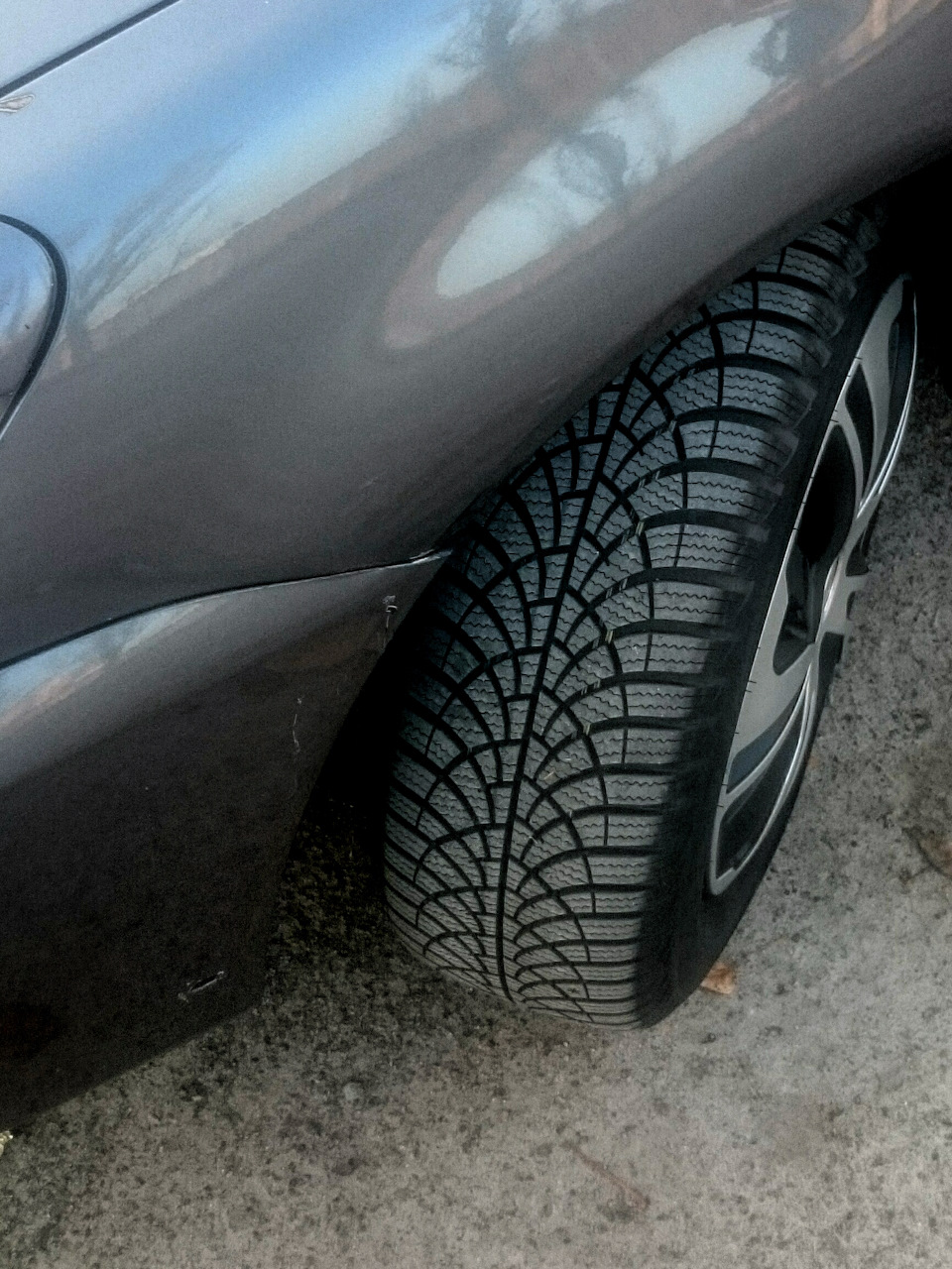 Зимова гума Goodyear Ultra Grip 9 2
