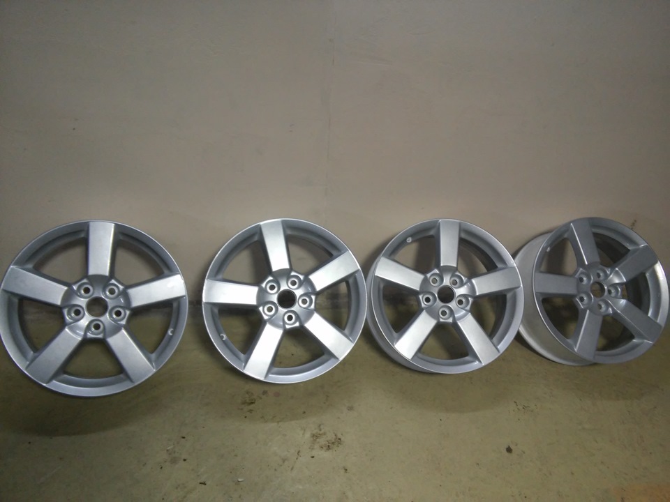 R18 Outlader XL 4