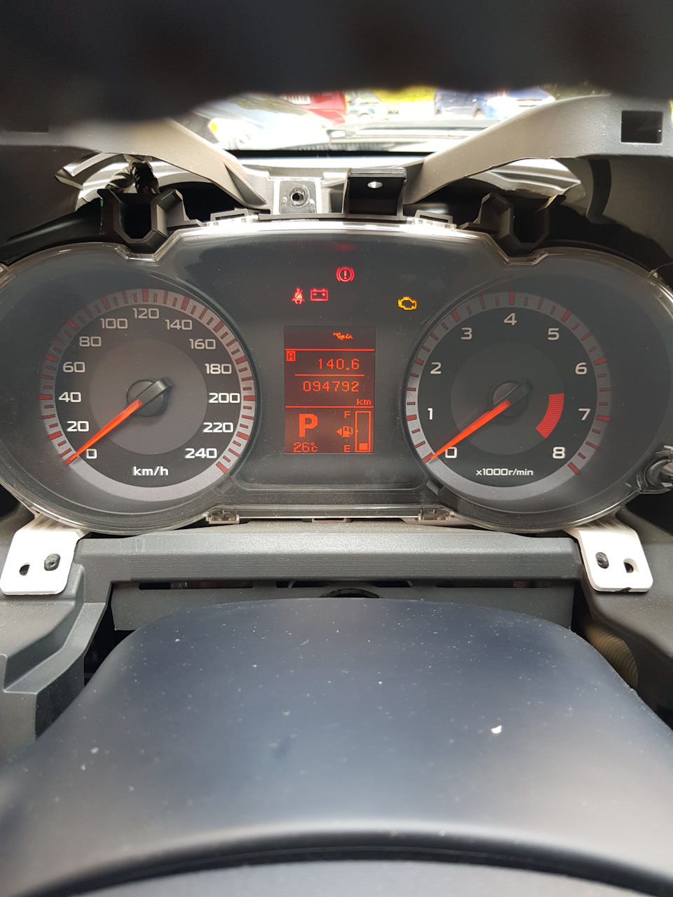 Заміна приладки на кольорову 8100C721 від нових ASX. Не все так гладко. 1