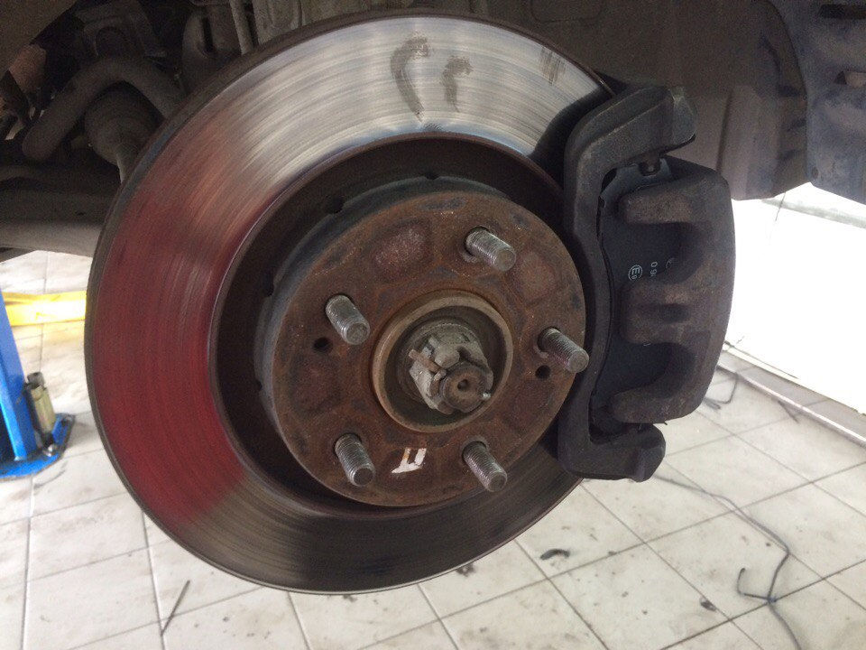 Підкинув нові колодки Bosch 0 986 424 523 3