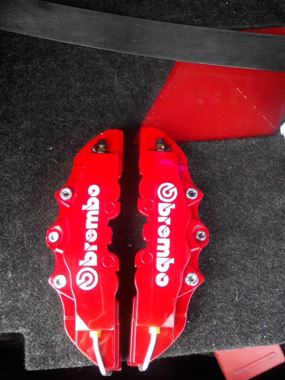 Накладки супортів Brembo 3