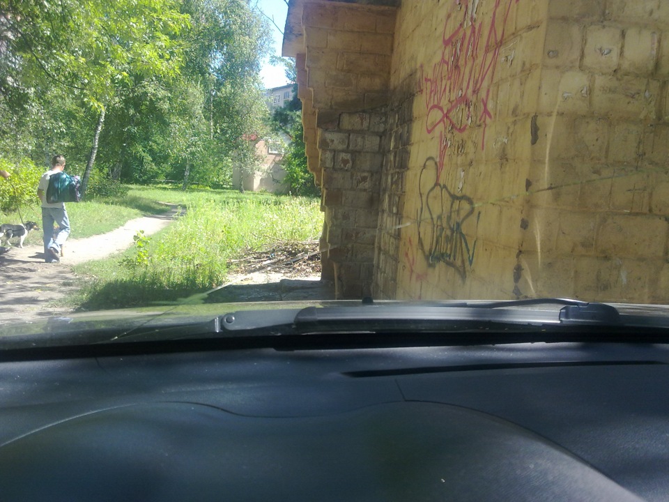 Прилетіло в лобовуху :( 3