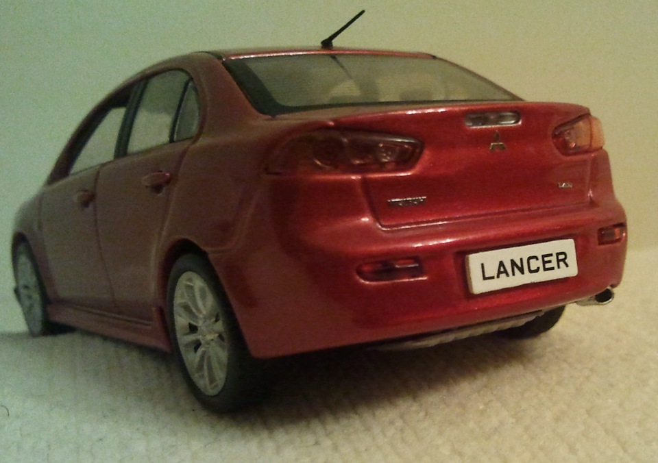 Міні Mitsubishi Lancer X 4