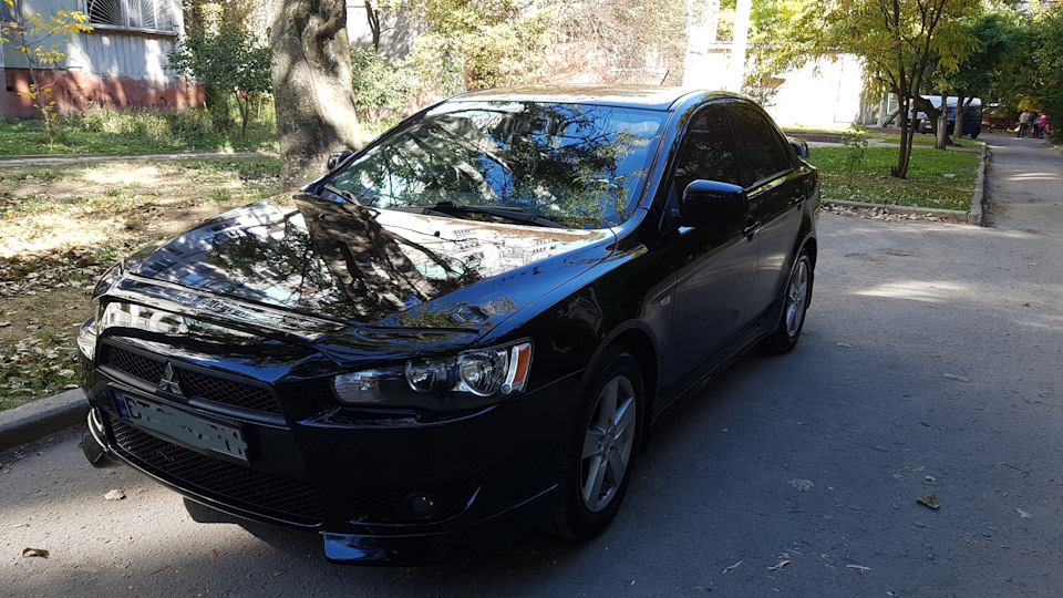 Покраска бамперов и полирувка кузова Lancer X 3