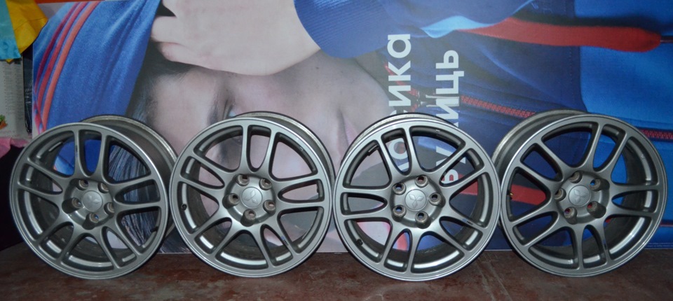 ENKEI R17, 8J 5x114.3 1