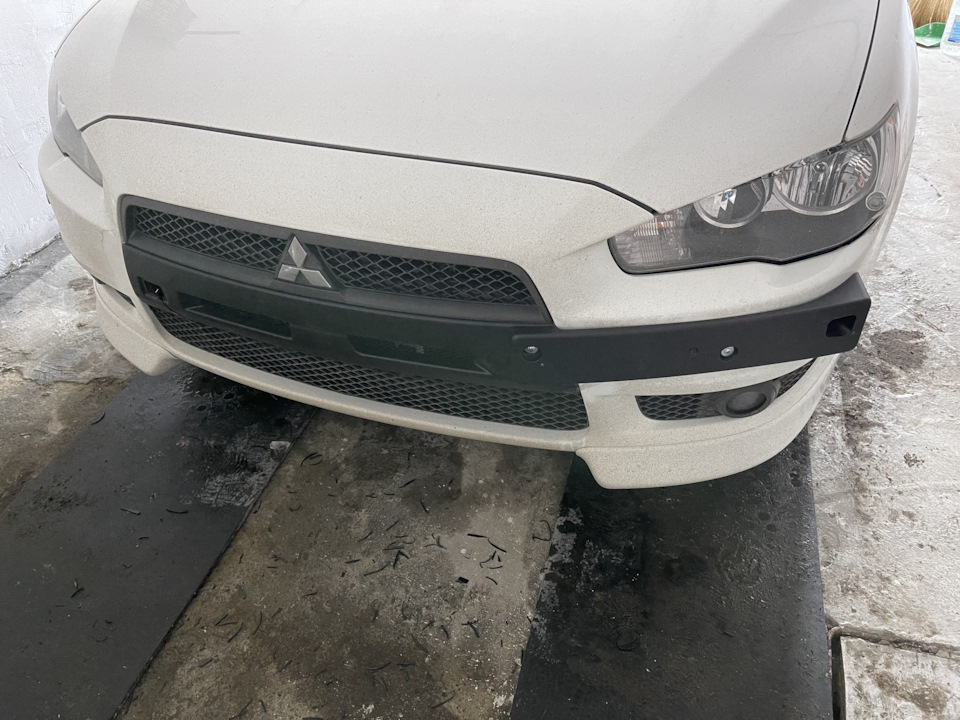 Установка подіуму номерного знака та ніздрі в стилі EVO + накладка задній бампер 2