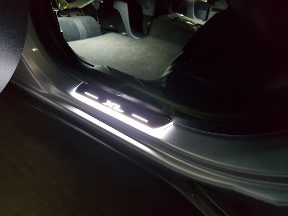 Накладки на пороги LED. Задние. 4