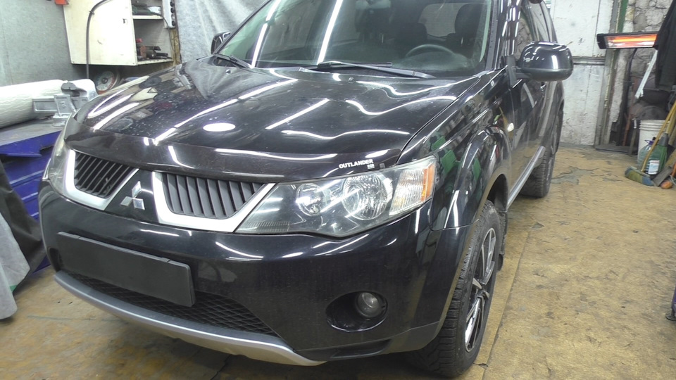 Mitsubishi Outlander XL- Заміна вухатих сайлентблоків заднього поздовжнього важеля. 1