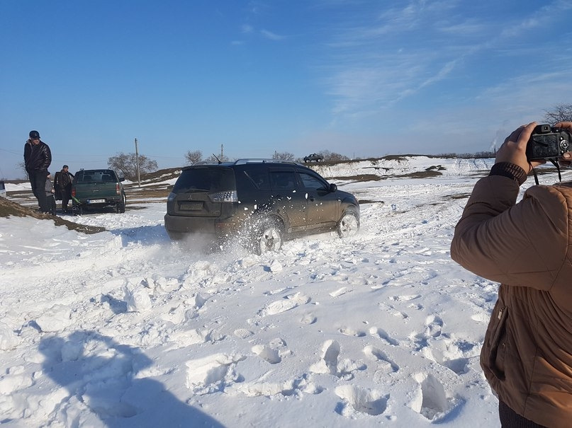 покатушки в снігу 2