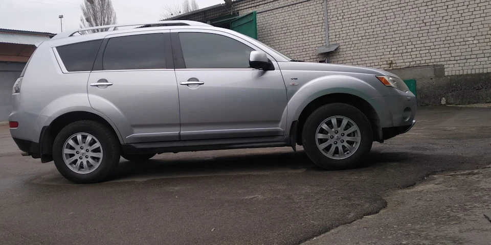 Диски R18 та гума 235/60/18 для Outlander XL