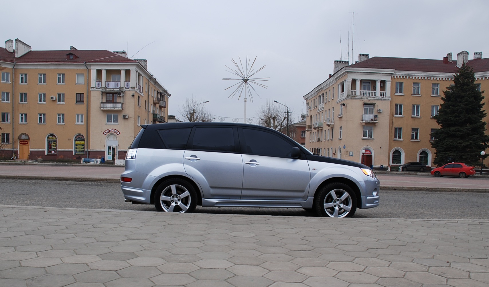 Outlander XL у 2 кольори 3