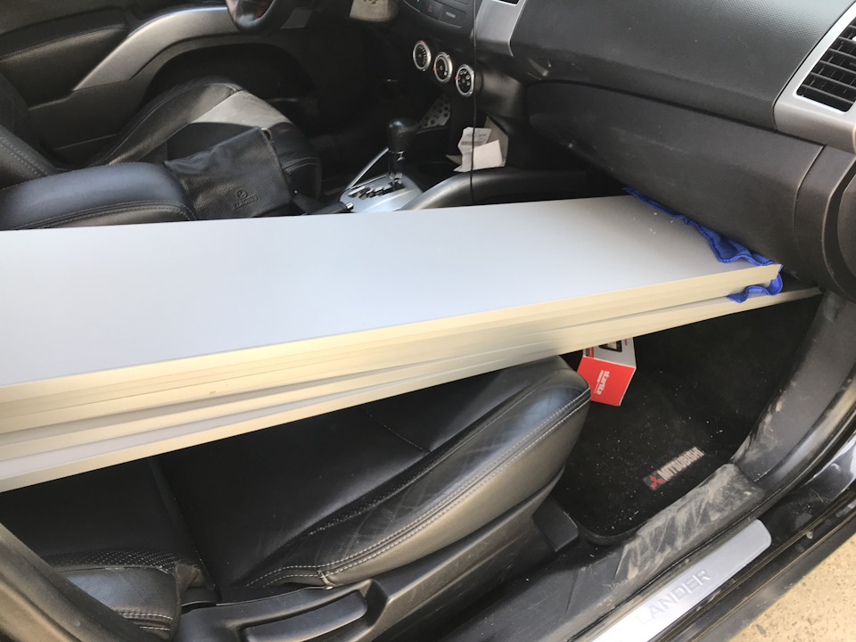 Полички 2.75м та Outlander XL 2