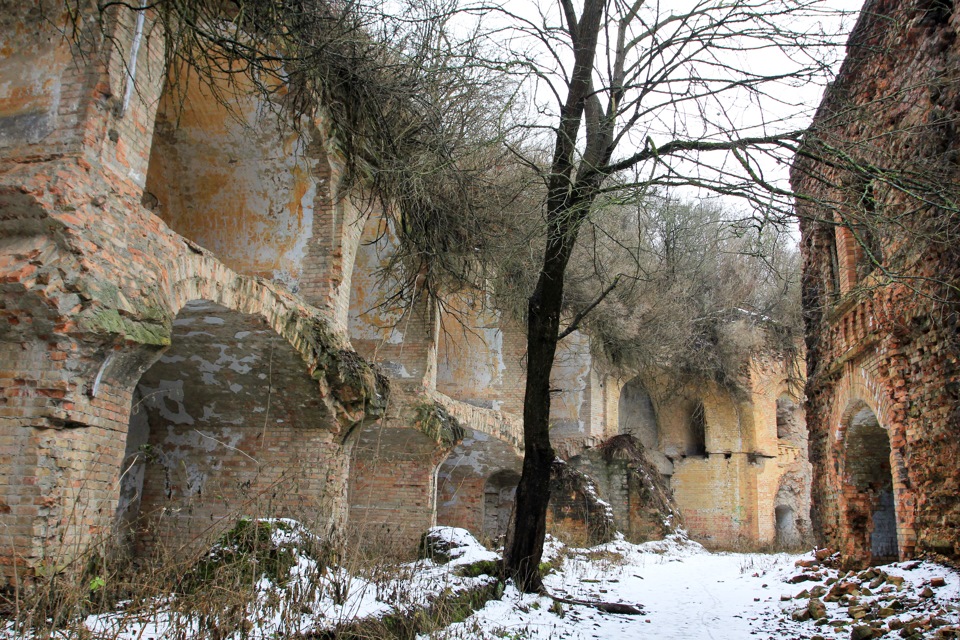 Західна Україна, 2: Тараканів форт і Луцький замок 3