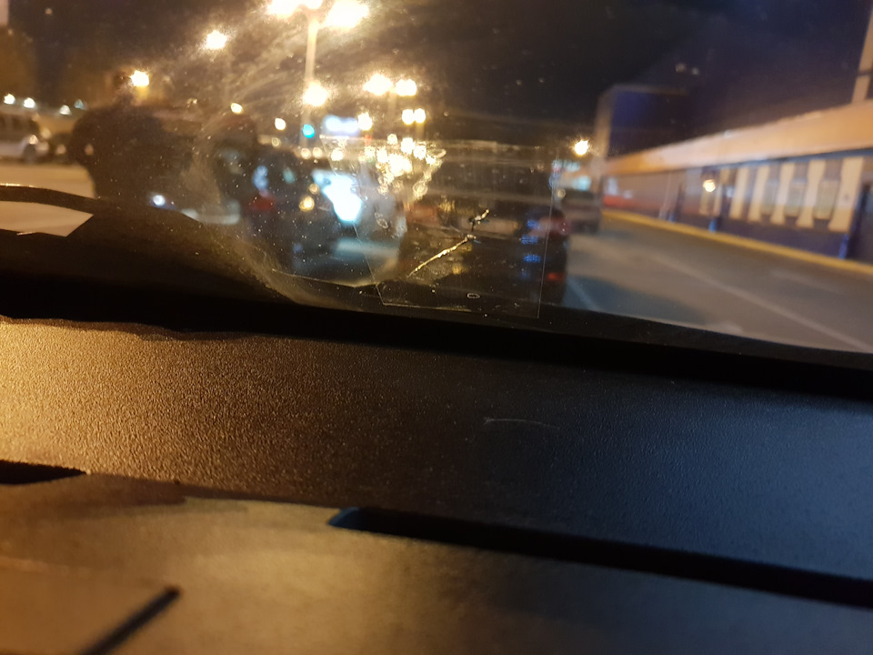 Заміна вітрового скла + атермалка, встановлення мухобойки та ущільнювача жабо 2