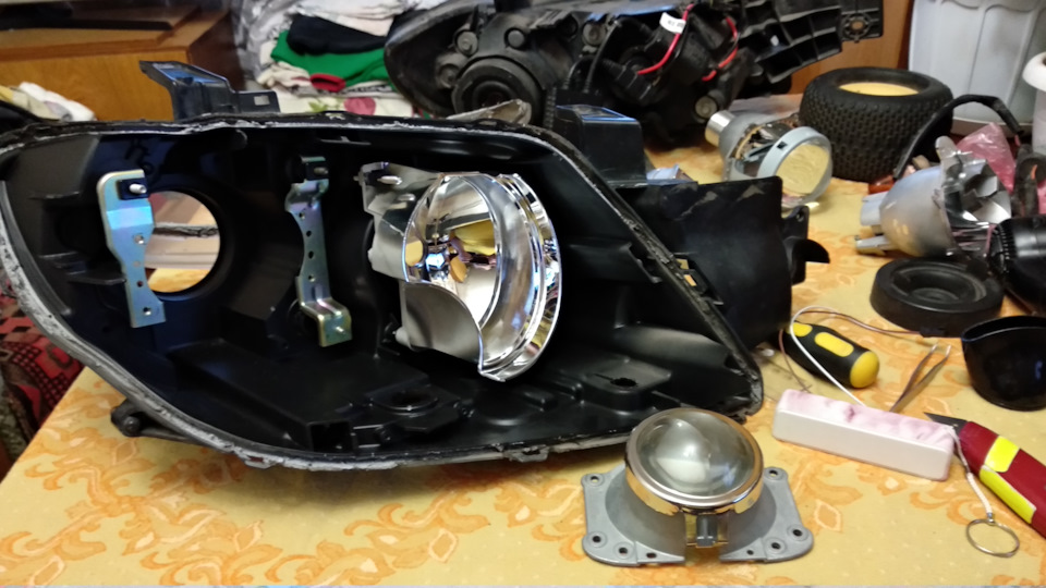 Встановлення біксенонових лінз 2