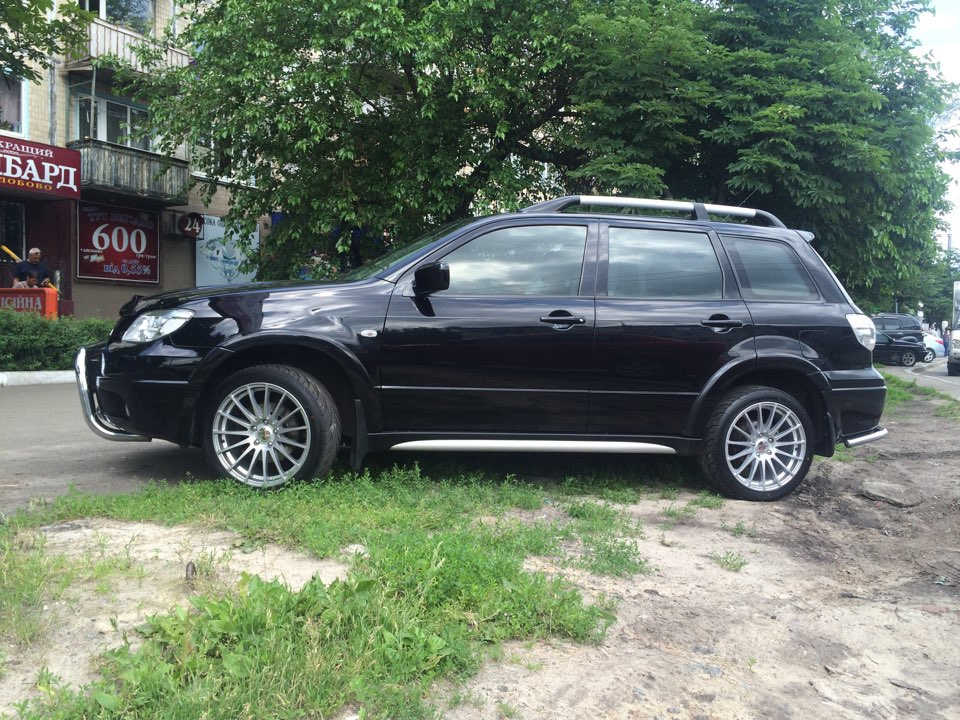 Mitsubishi Outlender R18, ура встановив. 3