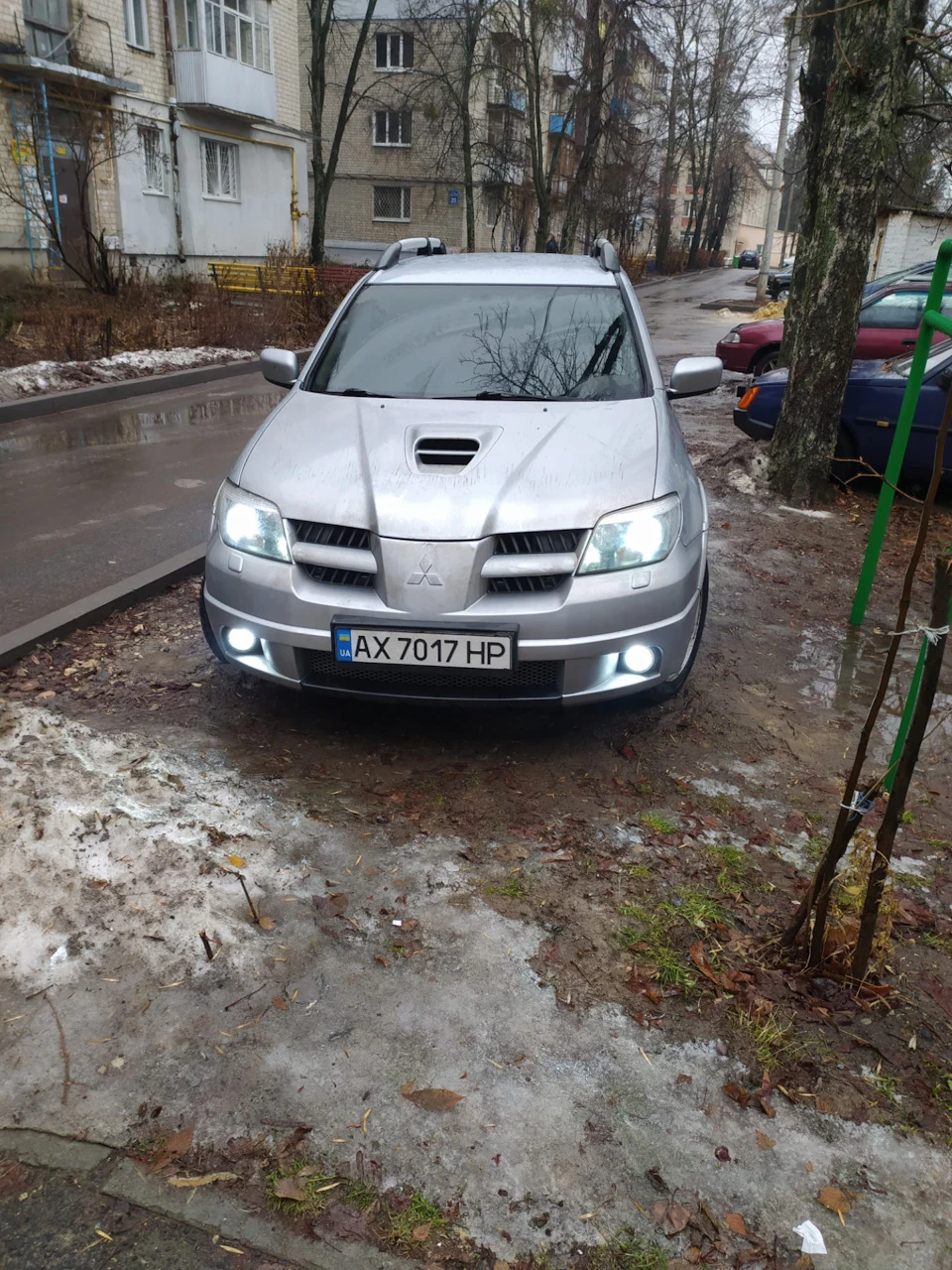 Ксенон у головне світло і птф