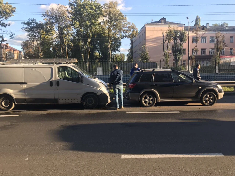 Ходівка, 10 тис на газу та ДТП