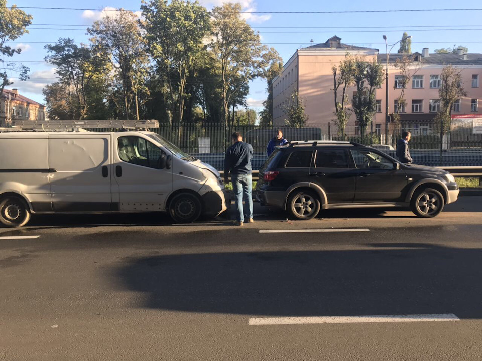 Ходівка, 10 тис на газу та ДТП 1