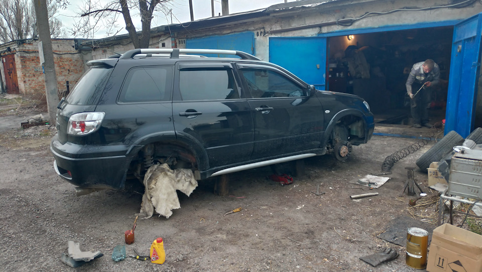 Обробка кузова. Велкор бронза 3