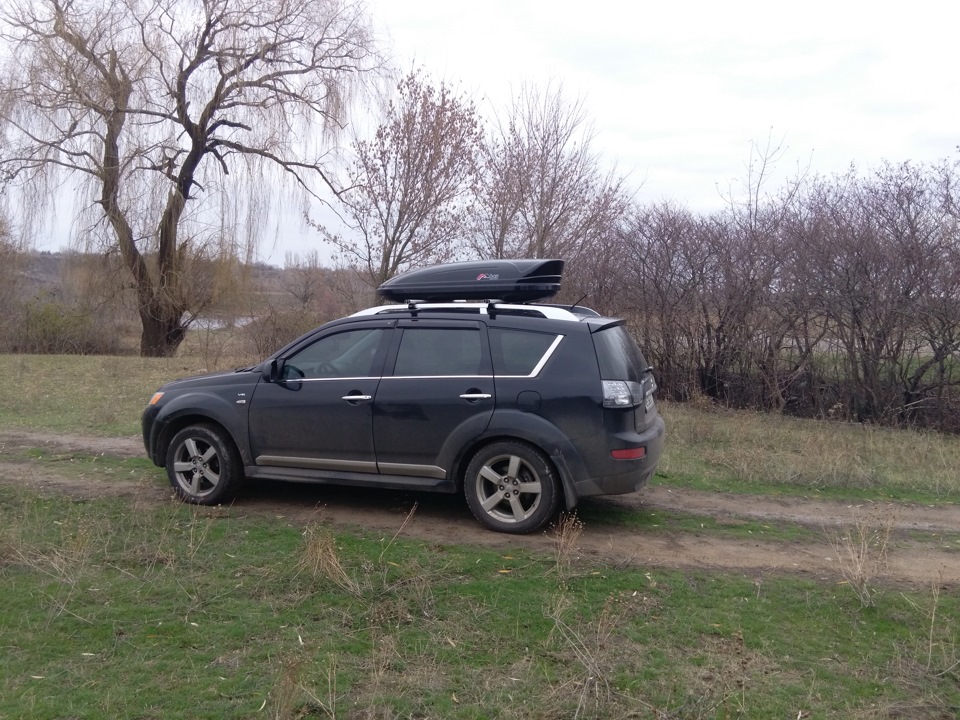 Порівняння Outlander 2.4 vs Outlander XL 3.0 2