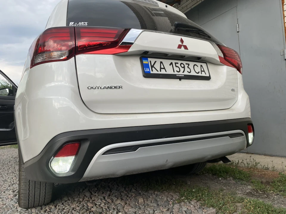 Заміна лампочок заднього ходу
